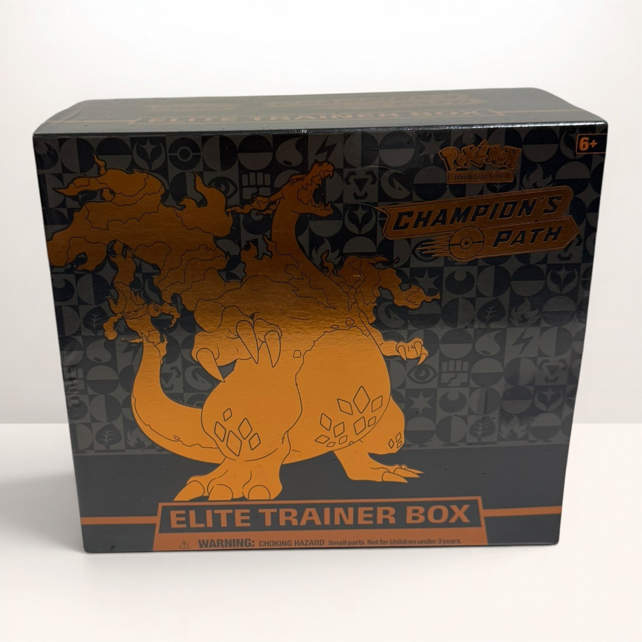Champion's Path Elite Trainer Box - Champion's Path (CHP)